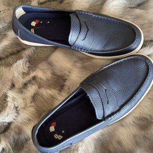 Men’s loafer